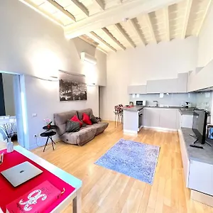 https://esclusivo-moderno-roma-centro-campo-de-fiori.it-romehotels.com